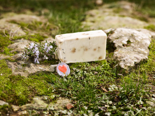 Sabó sòlid tonificant de romaní 135g, L'Encantada