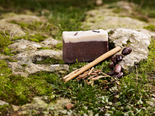 Sabó sòlid  Afrodisíac de cacau i canyella 135g, L'Encantada